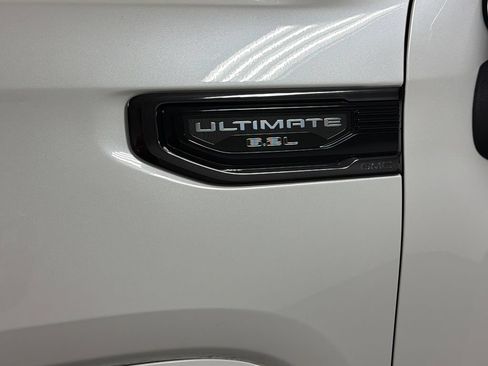 Used 2024 GMC Sierra 1500 Denali Ultimate AWD/4WD image 12