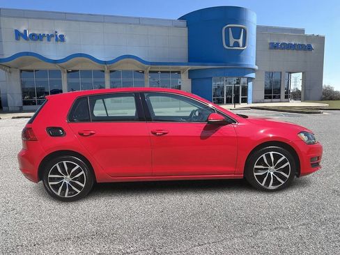 Used 2016 Volkswagen Golf SE FWD image 5