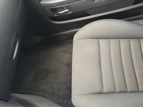 Used 2009 Dodge Challenger SE image 41