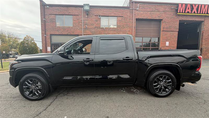 Used 2022 Toyota Tundra Platinum w/ Advanced Package AWD/4WD image 18