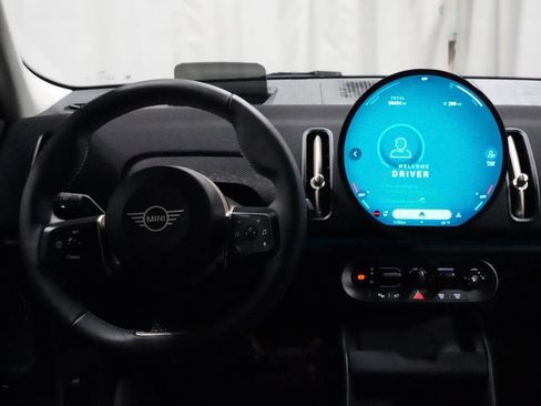 Certified 2025 MINI Cooper Countryman S image 3