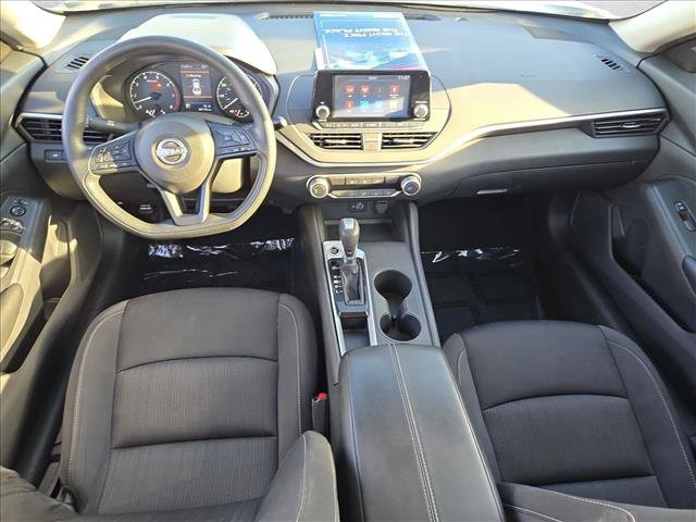 Used 2024 Nissan Altima 2.5 S FWD image 16