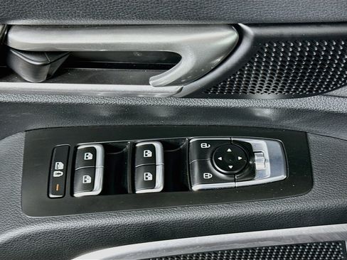 Used 2025 Kia Telluride S AWD/4WD image 15
