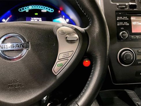 Used 2015 Nissan Leaf S w/ Charge Package image 19