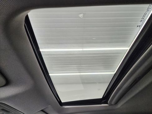 Used 2022 GMC Sierra 3500 Denali w/ Denali Ultimate Package image 13