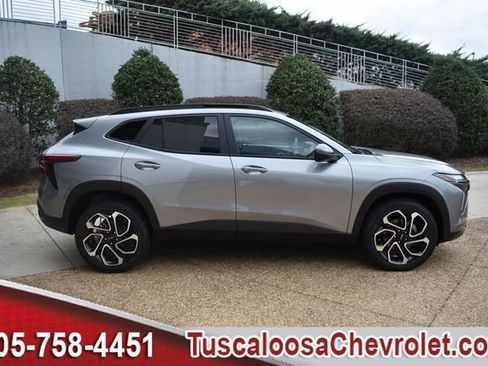 New 2026 Chevrolet Trax RS w/ Sunroof Package image 11