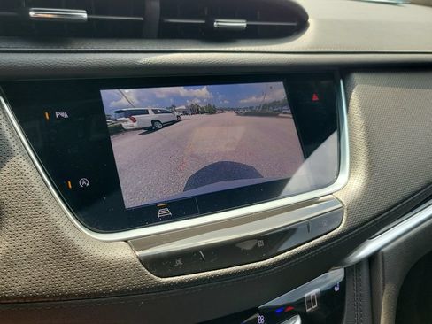 Used 2021 Cadillac XT6 Luxury FWD image 18