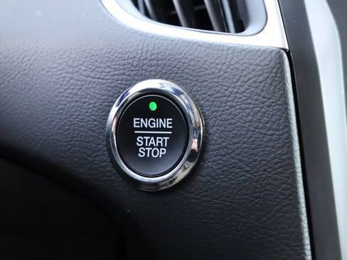 Certified 2024 Ford Edge SEL AWD/4WD image 34