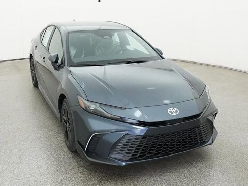 New 2026 Toyota Camry SE image 14
