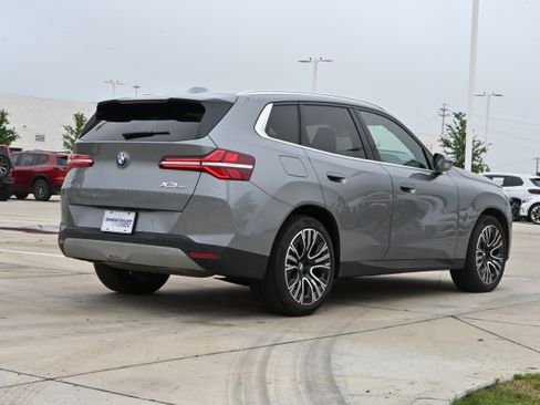 Certified 2025 BMW X3 xDrive30i AWD/4WD image 9