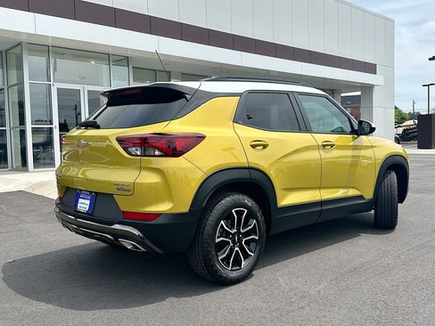 Used 2023 Chevrolet TrailBlazer ACTIV w/ Sun and Liftgate Package image 7