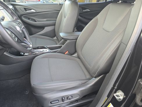 Used 2020 Buick Encore GX Select w/ Sport Touring Package FWD image 19