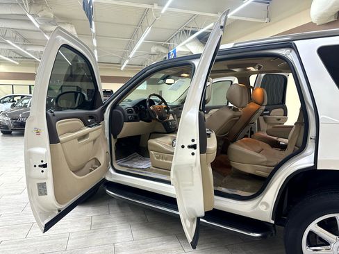 Used 2012 GMC Yukon Denali image 16