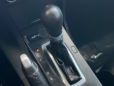 Used 2022 Acura ILX w/ Premium Package FWD image 19