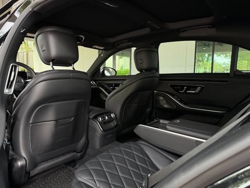 Used 2024 Mercedes-Benz S 580 4MATIC Sedan image 26