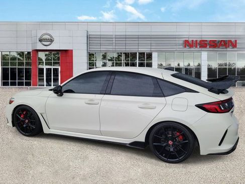 Used 2024 Honda Civic Type R image 4