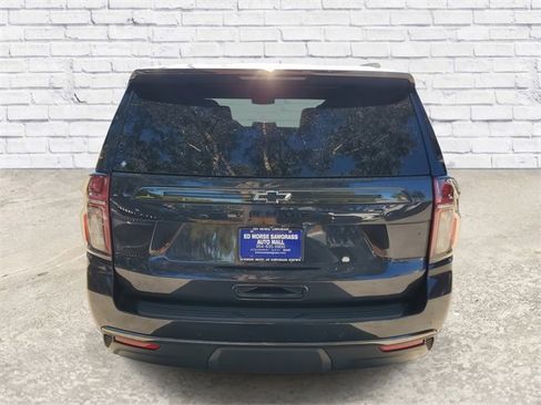 Used 2022 Chevrolet Tahoe Z71 w/ Luxury Package image 3
