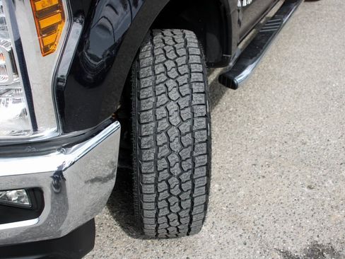 Used 2019 Ford F250 Lariat w/ Lariat Ultimate Package image 45