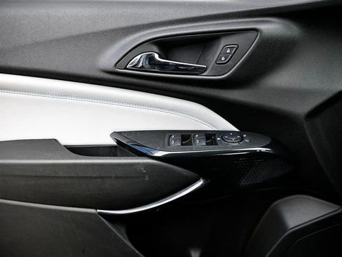 Used 2024 Chevrolet Trax LT image 15