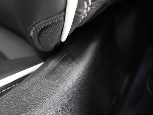 Used 2022 GMC Sierra 1500 AT4X image 51