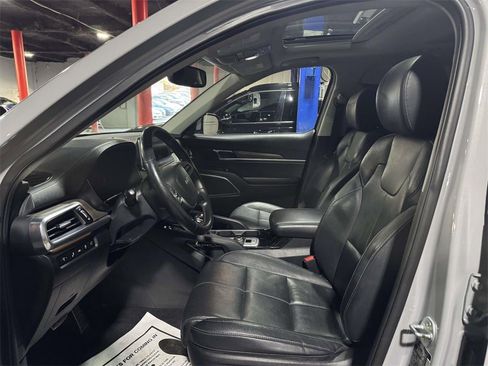 Used 2022 Kia Telluride SX w/ Nightfall Edition Package image 16