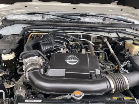 Used 2014 Nissan Xterra S image 18