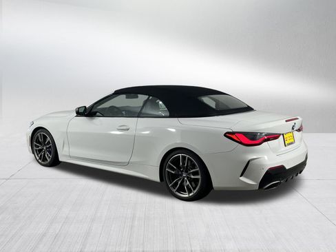 Used 2021 BMW M440i Convertible w/ Premium Package image 5
