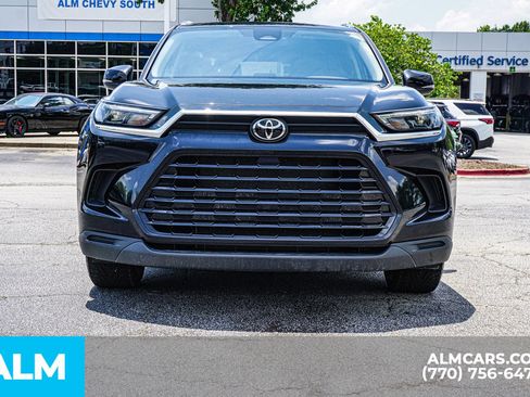 Used 2024 Toyota Grand Highlander AWD image 13