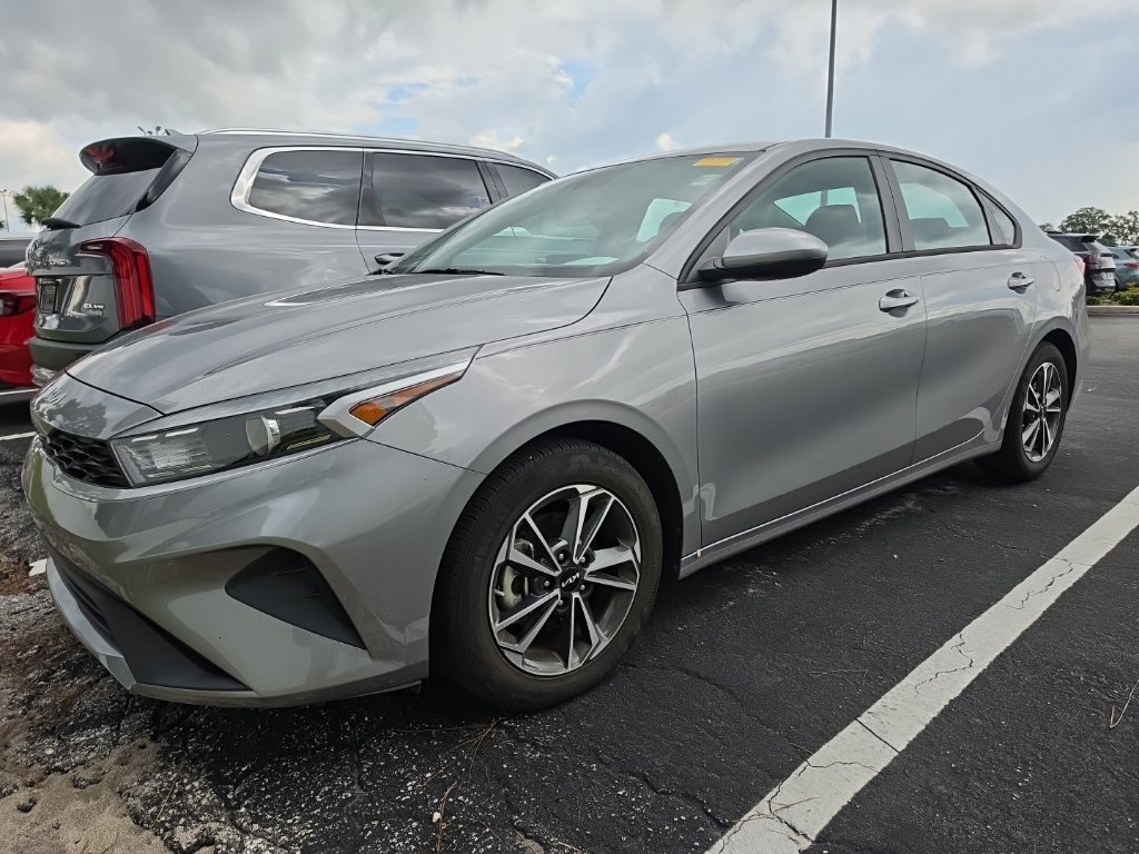 Certified 2023 Kia Forte LXS FWD image 5