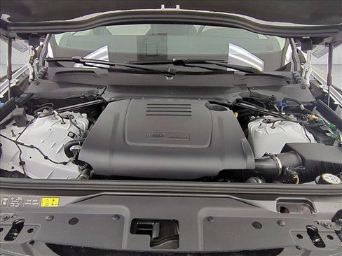 New 2026 Land Rover Discovery Dynamic SE AWD/4WD image 17