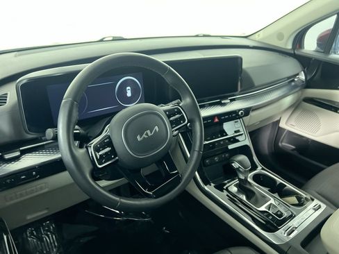 Certified 2024 Kia Carnival SX Prestige FWD image 27