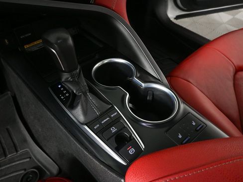 Used 2019 Toyota Camry XSE image 15