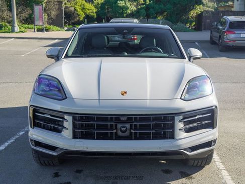 Used 2024 Porsche Cayenne S image 13