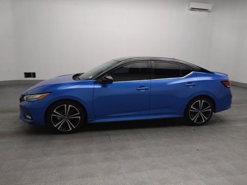 Used 2021 Nissan Sentra SR FWD image 2