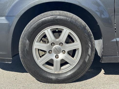 Used 2011 Chrysler Town & Country Touring w/ Security Group image 37