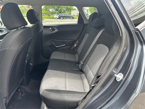 Used 2020 Kia Soul S image 11