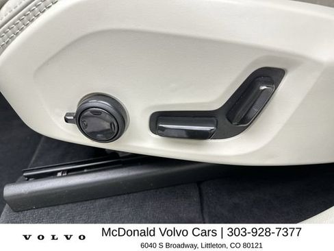 Used 2023 Volvo XC60 B5 Ultimate w/ Climate Package AWD/4WD image 11