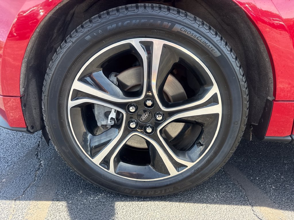 Used 2020 Ford Edge ST w/ Cold Weather Package AWD/4WD image 24