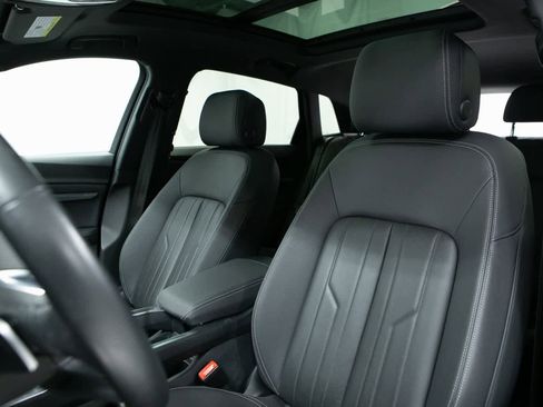 Used 2022 Audi e-tron Premium image 5