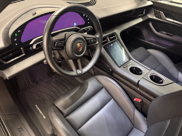 Certified 2023 Porsche Taycan 4 Cross Turismo AWD/4WD image 4