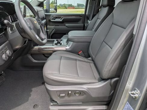 New 2026 Chevrolet Silverado 2500 LTZ w/ LTZ Plus Package AWD/4WD image 15