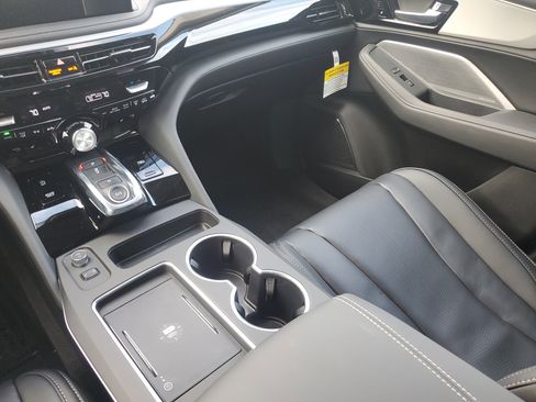 Certified 2026 Acura MDX FWD w/ Technology Package image 15