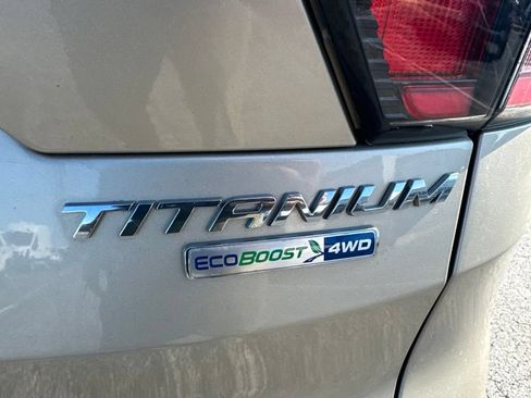 Used 2017 Ford Escape Titanium AWD/4WD image 44