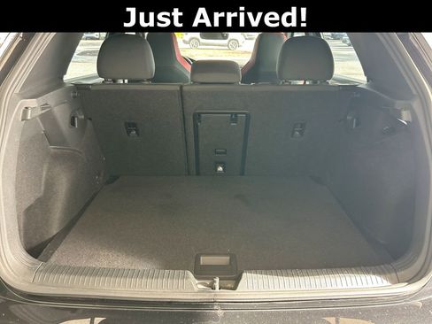Used 2024 Volkswagen GTI SE image 39
