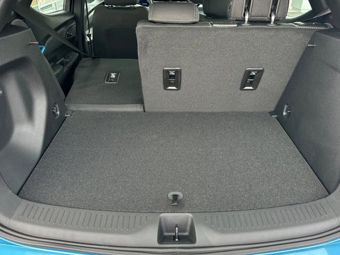 New 2027 Chevrolet Bolt LT w/ Comfort Package FWD image 15