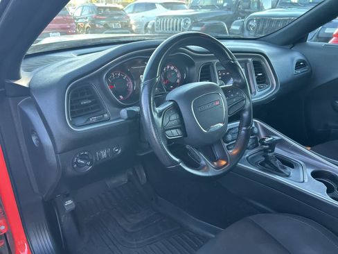 Used 2022 Dodge Challenger R/T w/ Blacktop Package image 22