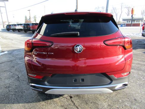 Used 2022 Buick Encore GX Essence w/ Experience Buick Package image 5