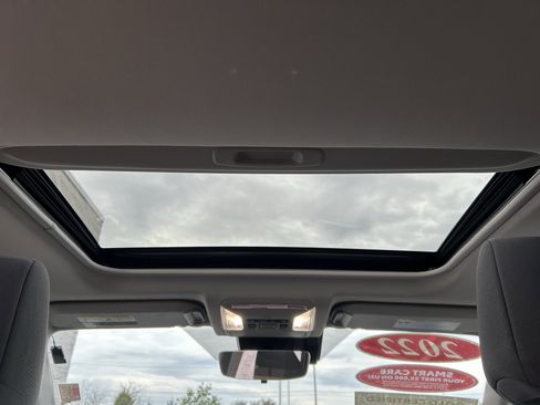 Certified 2022 Toyota RAV4 XLE AWD/4WD image 19