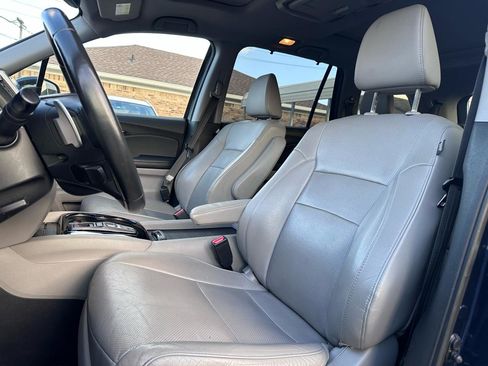 Used 2017 Honda Pilot Elite image 11