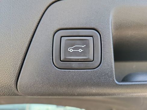 Used 2023 Buick Envision Preferred image 9